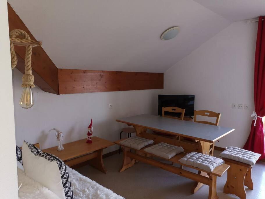 Appartement Cosy Dans Chalet Vue Montagne Saint-Étienne-en-Dévoluy Extérieur photo